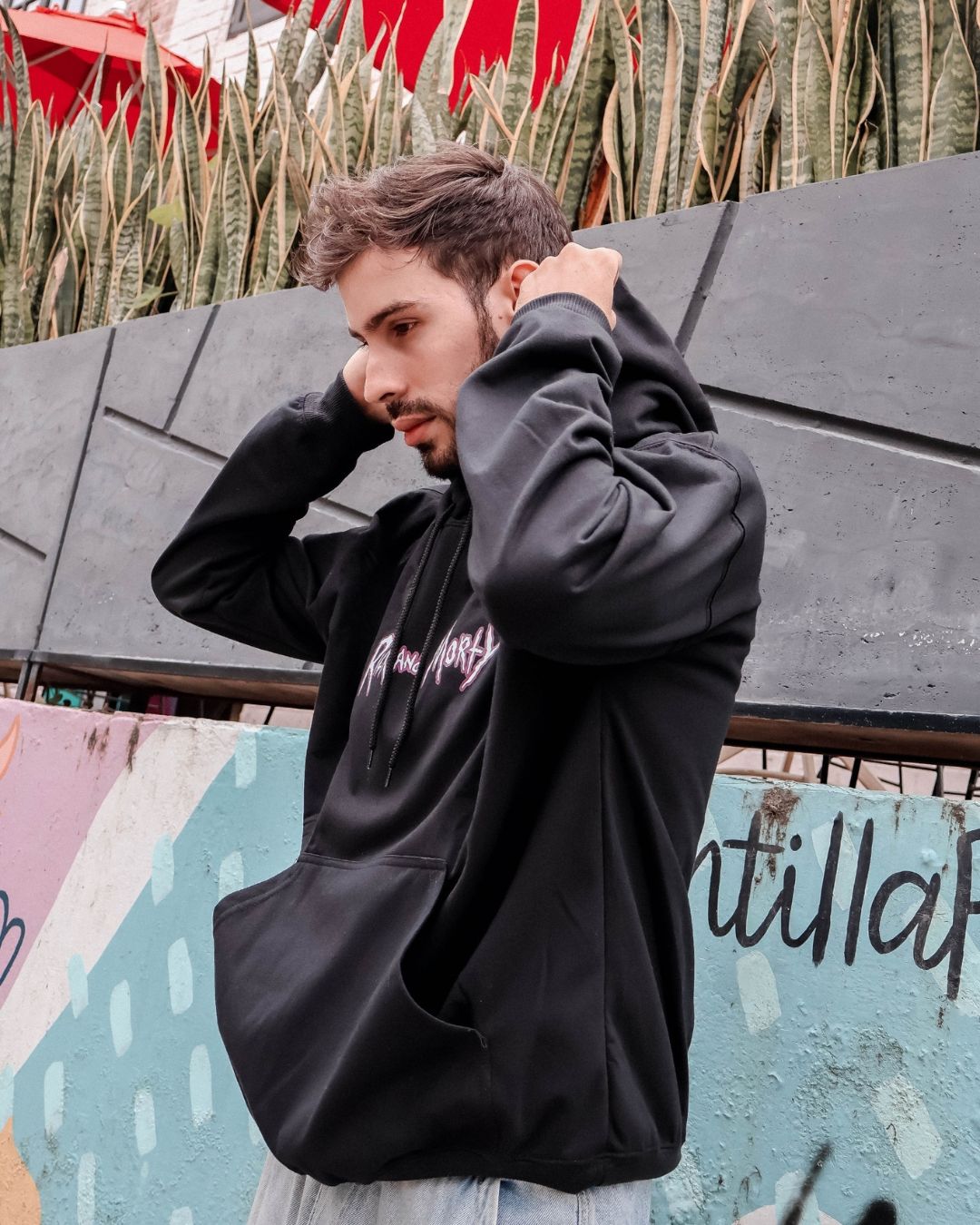 Hoodie Rick and Morty Caos Interdimensional