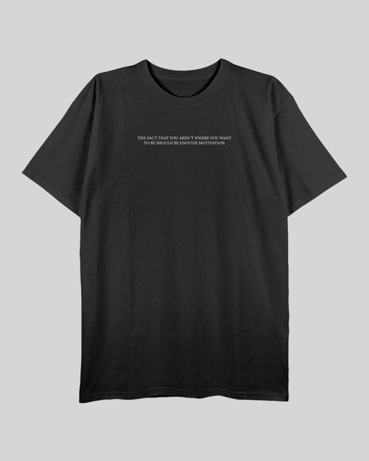 Camiseta Unisex Regular Size Negra Frase