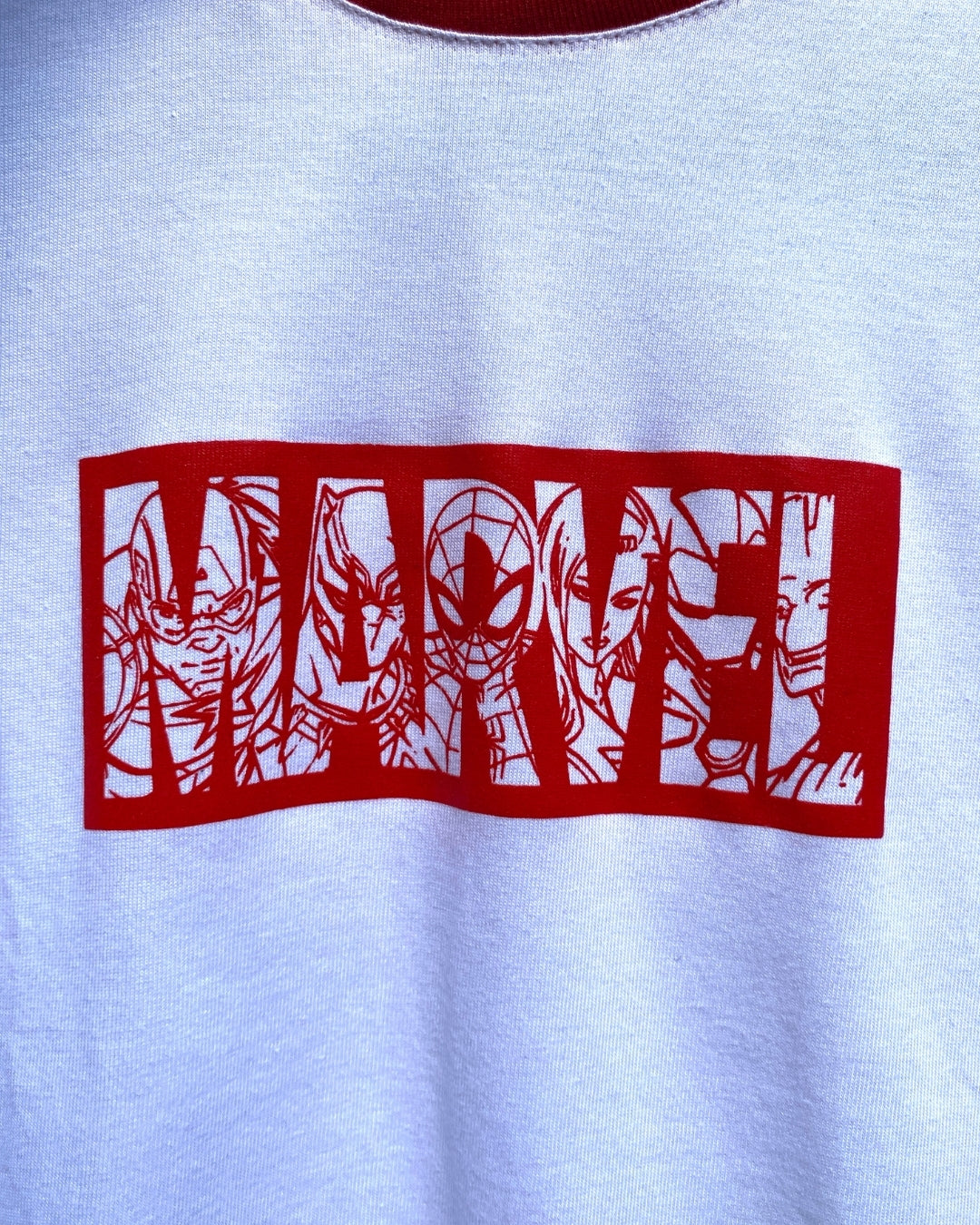 Camiseta Logo Marvel